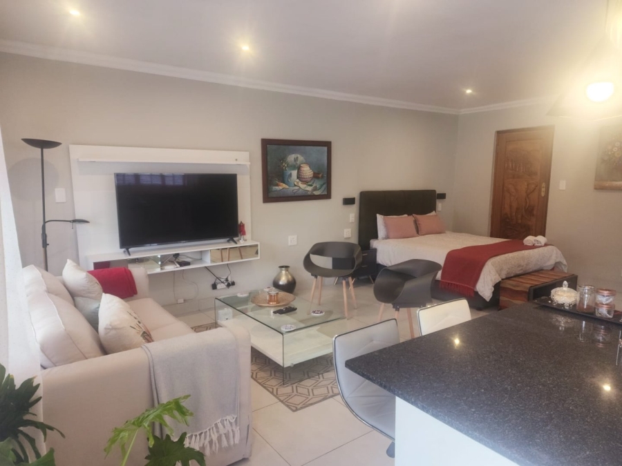 9 Bedroom Property for Sale in Strathavon Gauteng