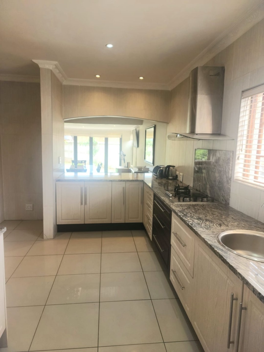 9 Bedroom Property for Sale in Strathavon Gauteng