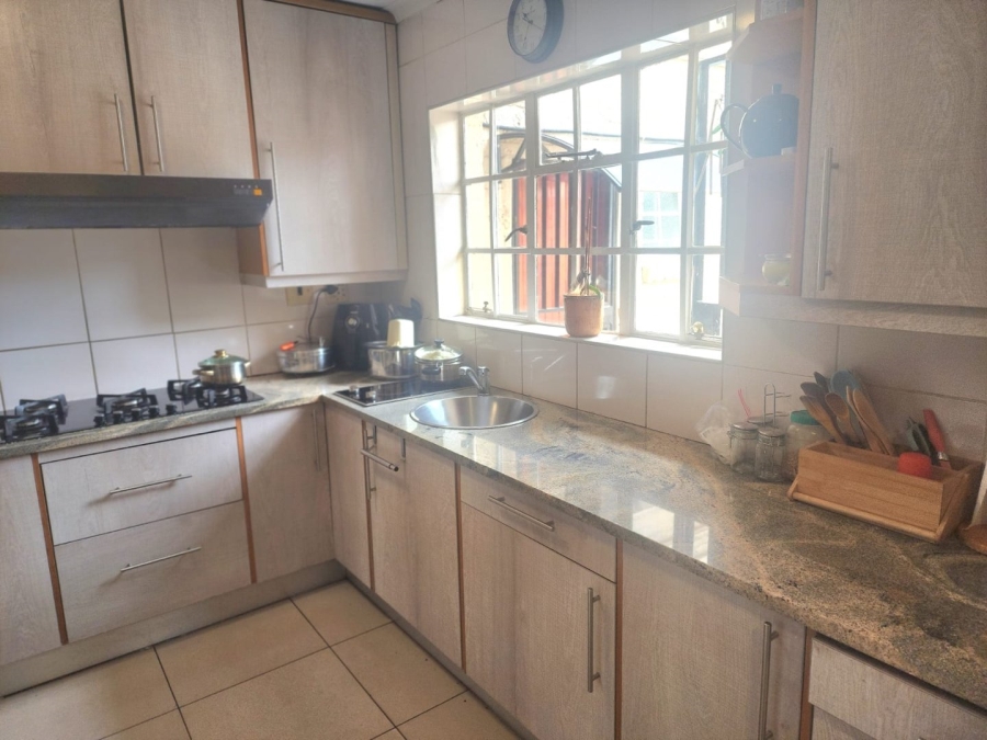 9 Bedroom Property for Sale in Strathavon Gauteng