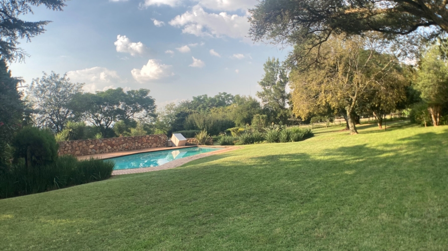 9 Bedroom Property for Sale in Honeydew Gauteng