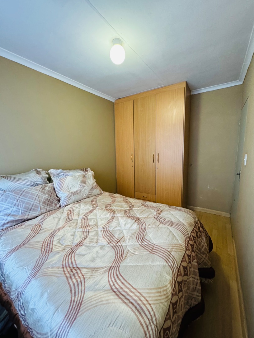 2 Bedroom Property for Sale in Fleurhof Gauteng