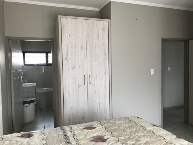 3 Bedroom Property for Sale in Rooihuiskraal North Gauteng