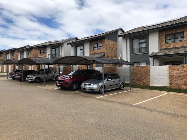 3 Bedroom Property for Sale in Rooihuiskraal North Gauteng