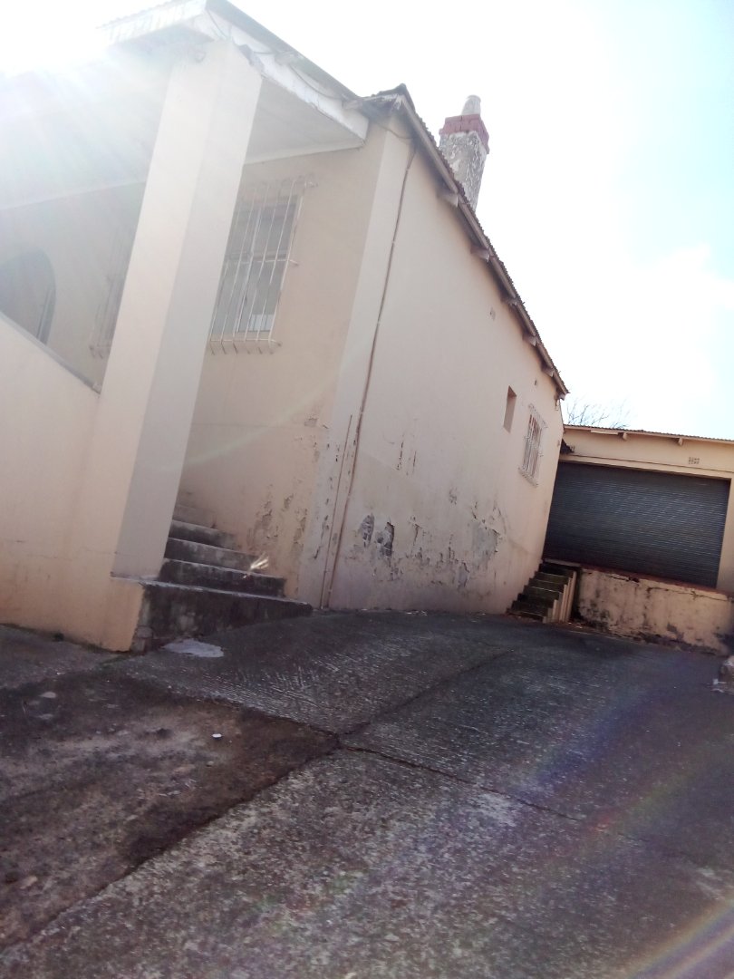  Bedroom Property for Sale in Brixton Gauteng