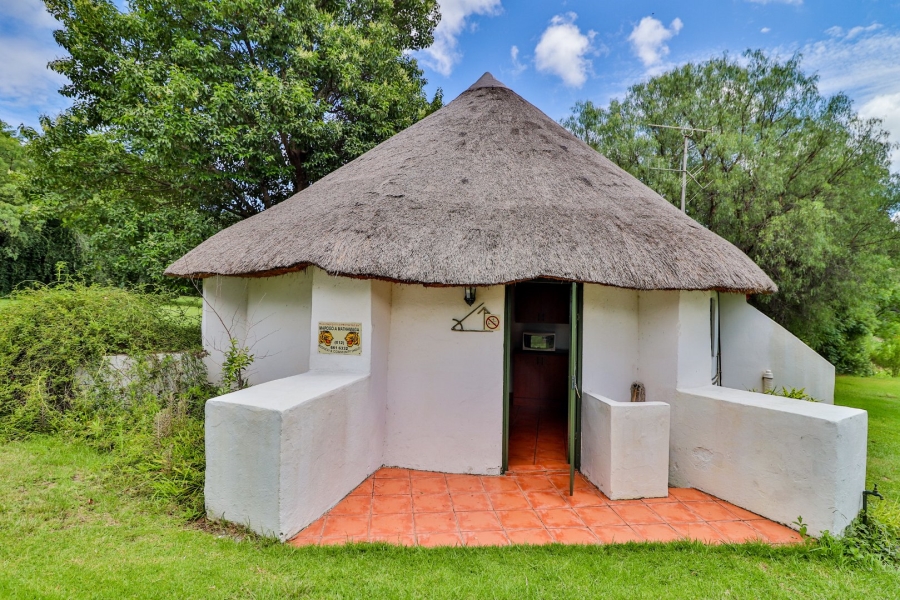 8 Bedroom Property for Sale in Cullinan Rural Gauteng