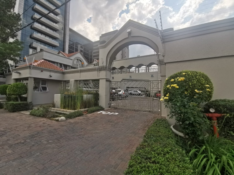 1 Bedroom Property for Sale in Morningside Manor Gauteng