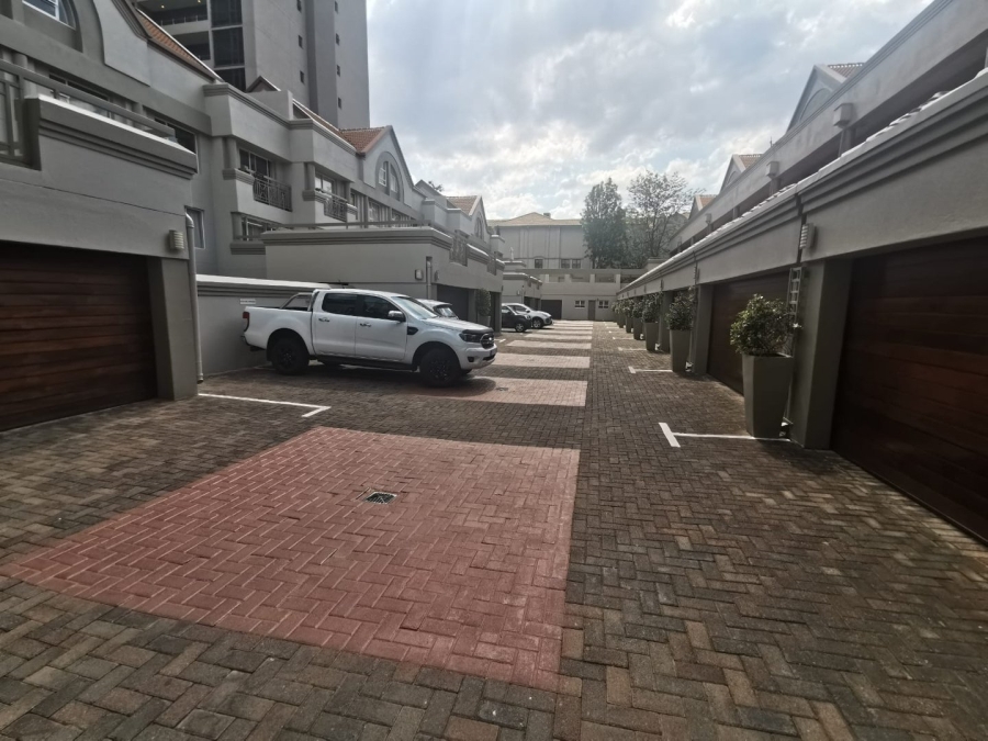 1 Bedroom Property for Sale in Morningside Manor Gauteng