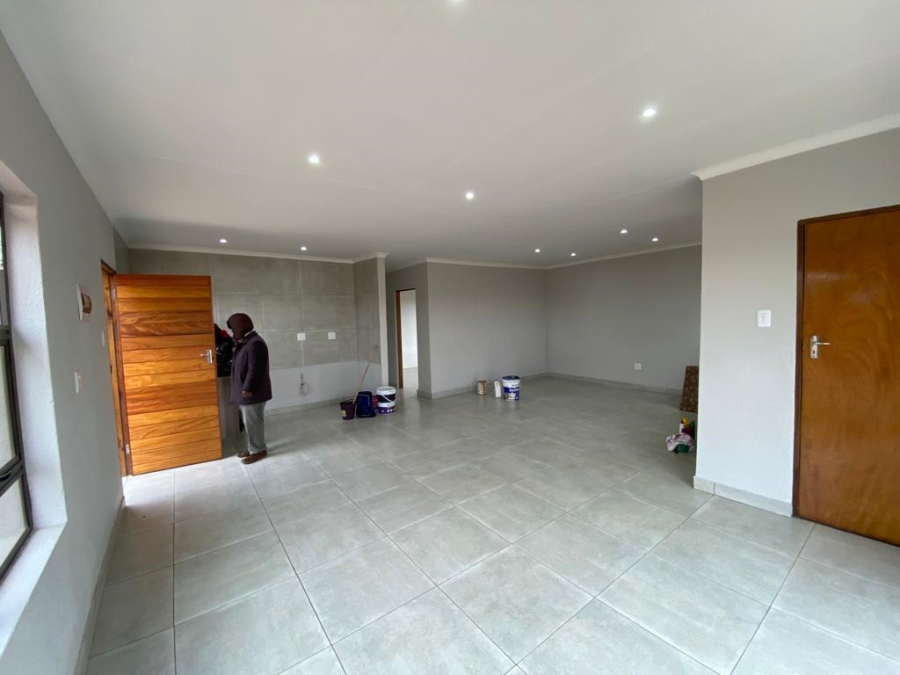 Bedroom Property for Sale in Hillshaven Gauteng