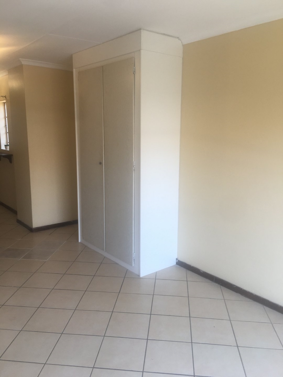 1 Bedroom Property for Sale in Sagewood Gauteng