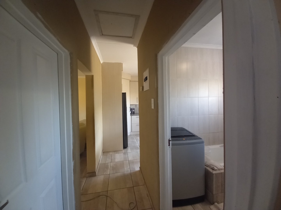 2 Bedroom Property for Sale in Langaville Gauteng