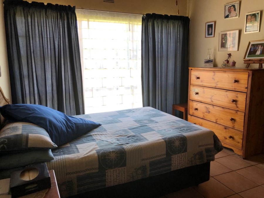 4 Bedroom Property for Sale in Nanescol Gauteng