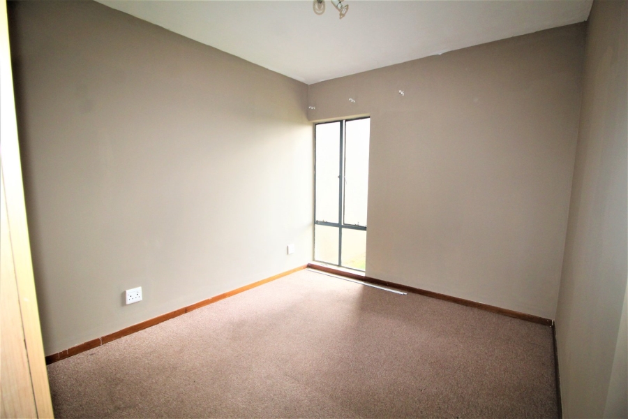 2 Bedroom Property for Sale in Valhalla Gauteng