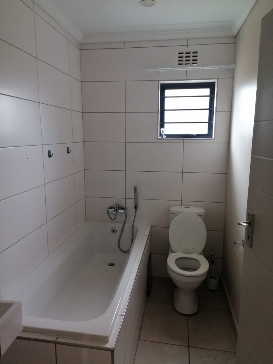 To Let 3 Bedroom Property for Rent in Lion Pride Gauteng