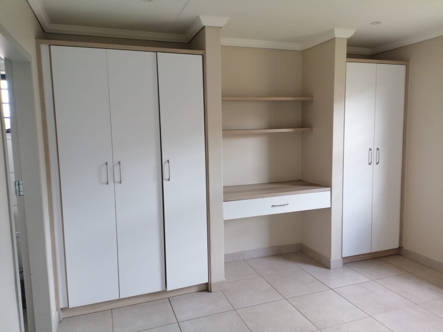 To Let 3 Bedroom Property for Rent in Lion Pride Gauteng