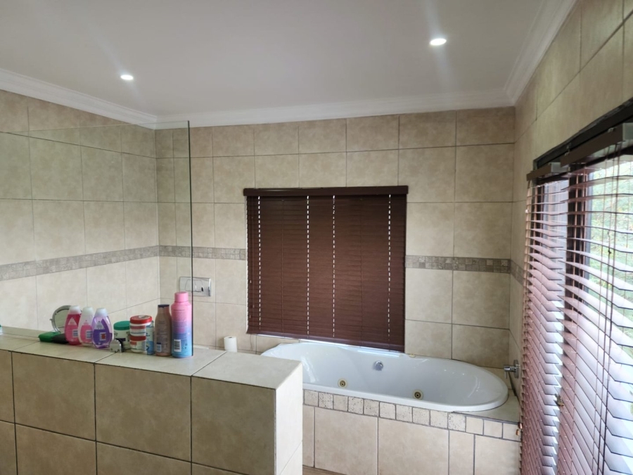 5 Bedroom Property for Sale in Summerset Gauteng