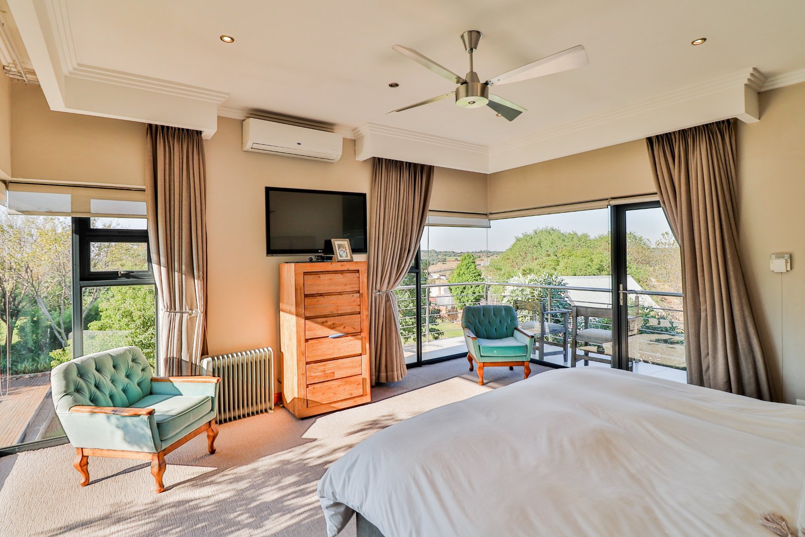 6 Bedroom Property for Sale in Norton Home Estate AH Gauteng
