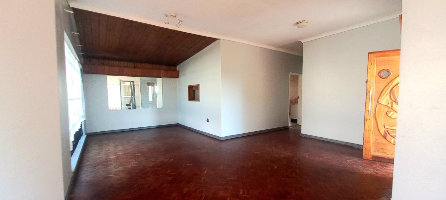 4 Bedroom Property for Sale in Ridgeway Gauteng