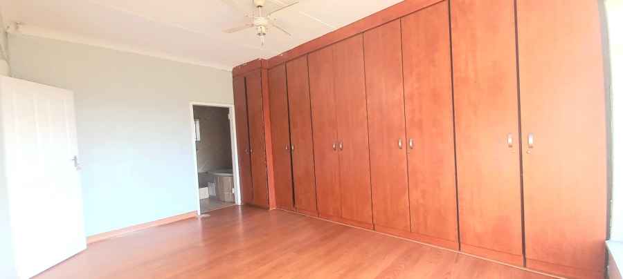 4 Bedroom Property for Sale in Ridgeway Gauteng