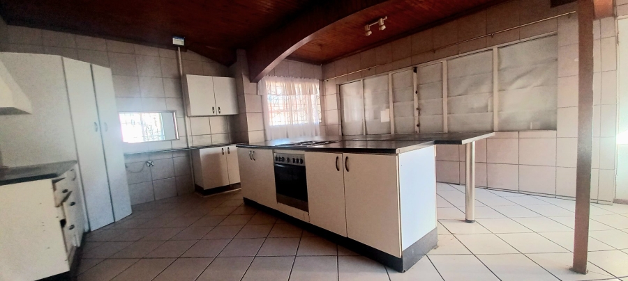 4 Bedroom Property for Sale in Ridgeway Gauteng