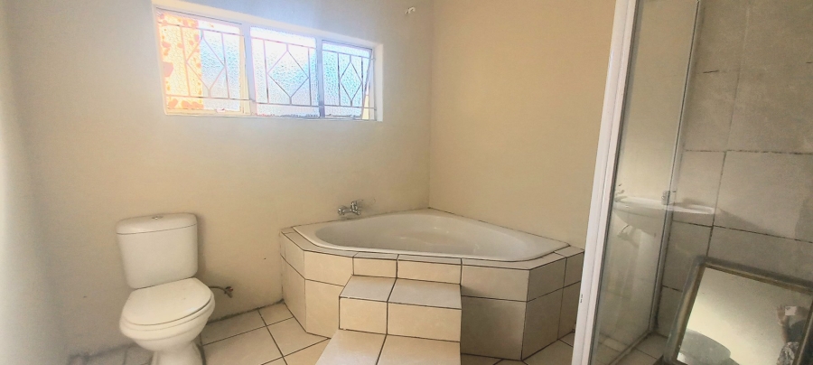 4 Bedroom Property for Sale in Ridgeway Gauteng