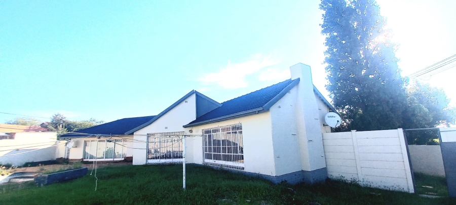 4 Bedroom Property for Sale in Ridgeway Gauteng