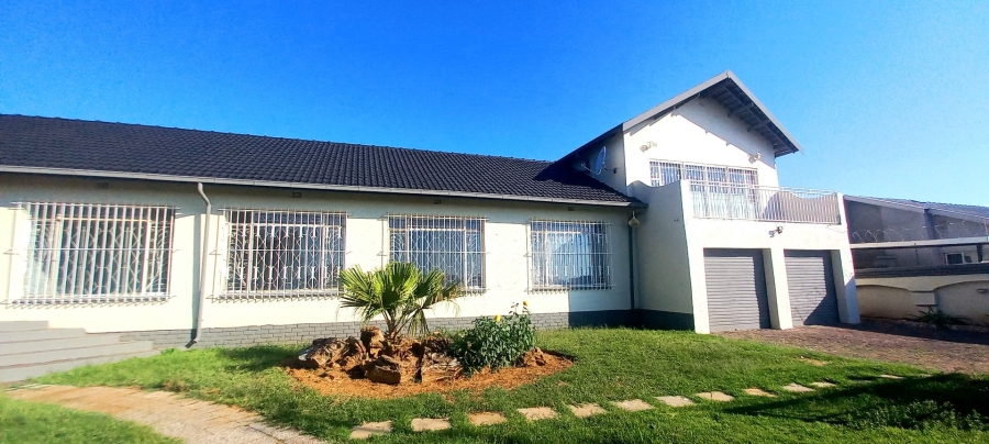 4 Bedroom Property for Sale in Ridgeway Gauteng