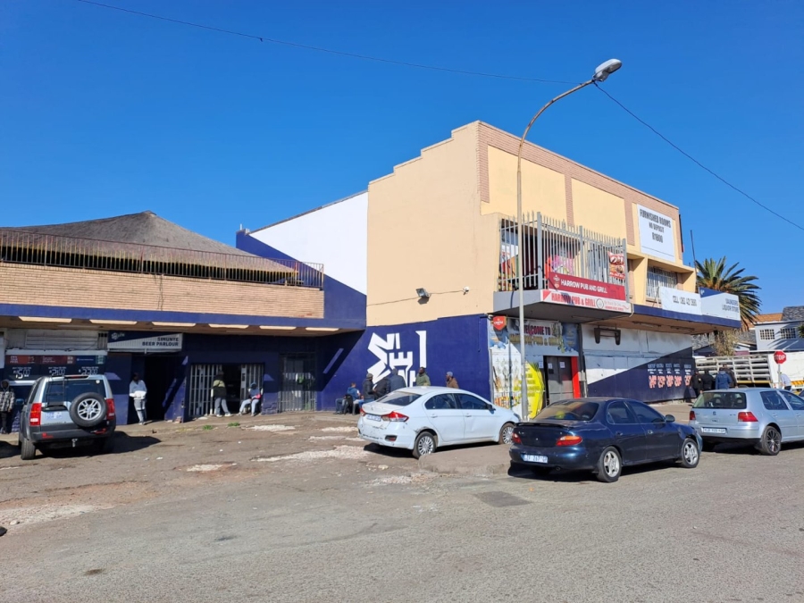 To Let  Bedroom Property for Rent in Yeoville Gauteng