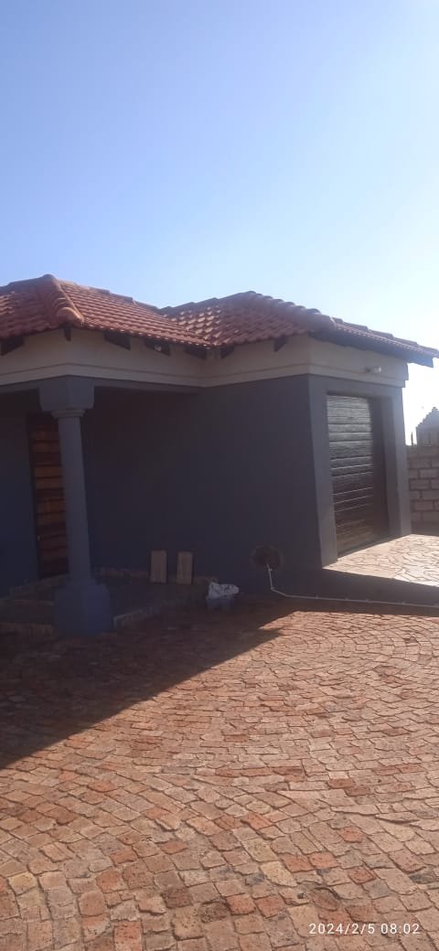 To Let  Bedroom Property for Rent in Villa Liza Gauteng
