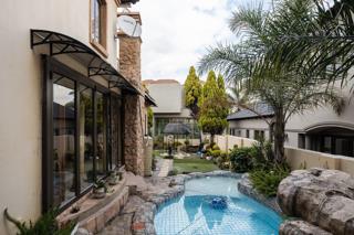 4 Bedroom Property for Sale in Blue Valley Golf Estate Gauteng