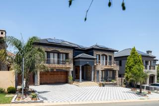 4 Bedroom Property for Sale in Blue Valley Golf Estate Gauteng