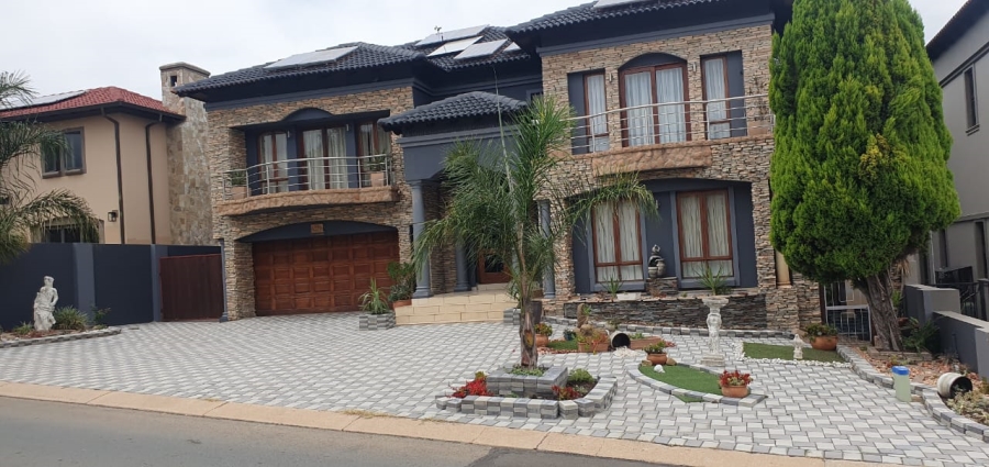 4 Bedroom Property for Sale in Blue Valley Golf Estate Gauteng