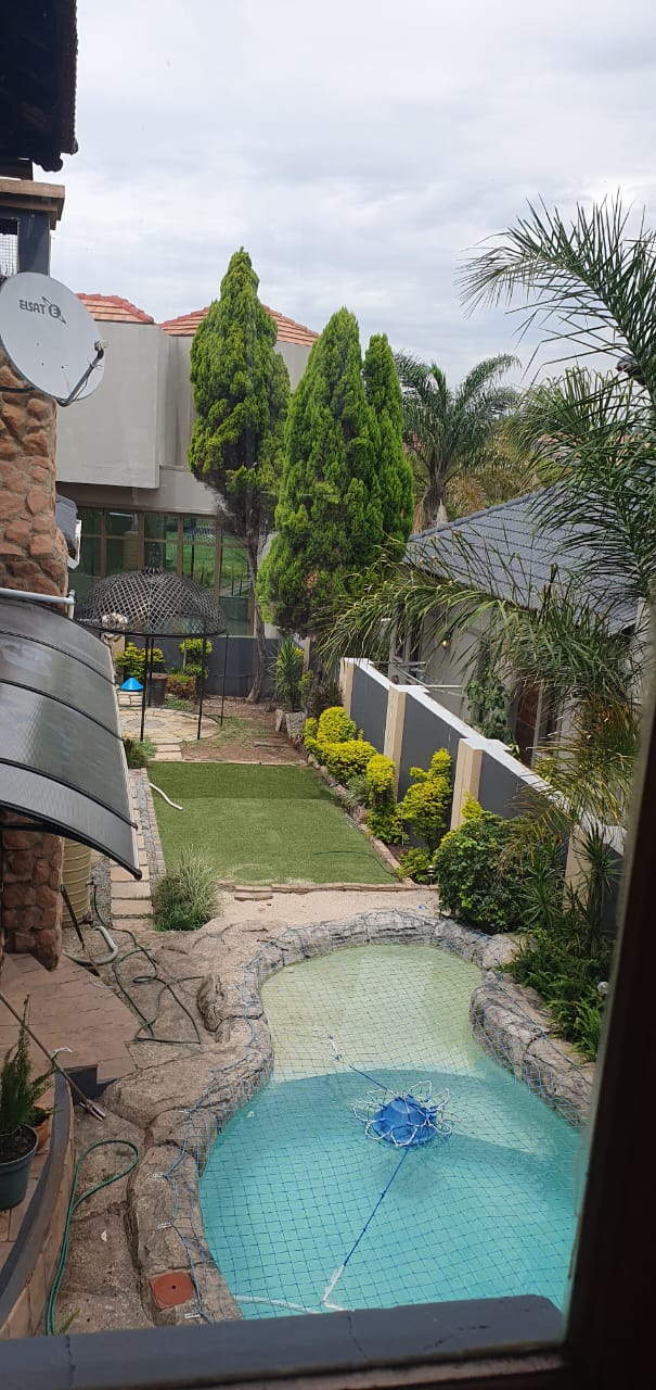 4 Bedroom Property for Sale in Blue Valley Golf Estate Gauteng