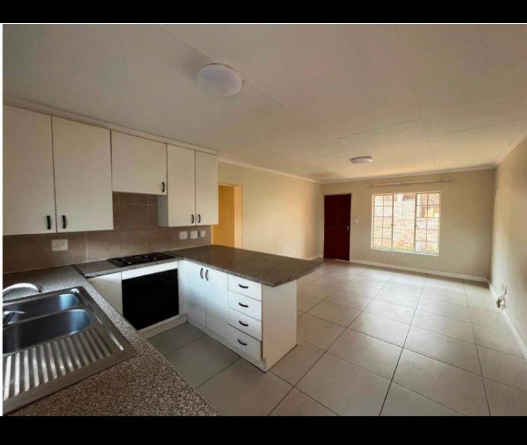 To Let 5 Bedroom Property for Rent in Kyalami Ah Gauteng