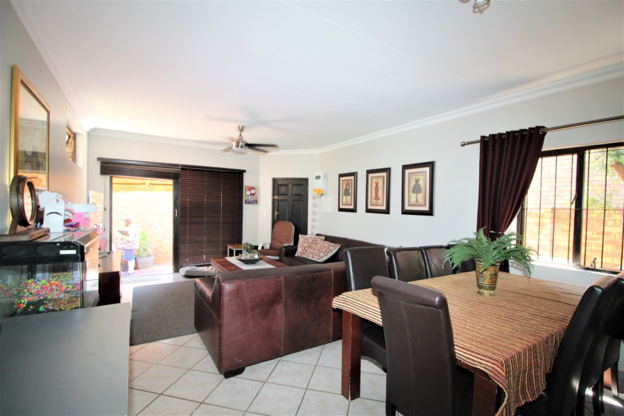 To Let 3 Bedroom Property for Rent in Amberfield Crest Estate Gauteng