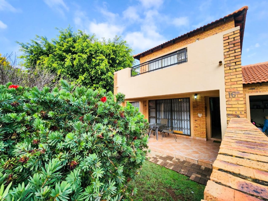 3 Bedroom Property for Sale in Willow Acres Ext 7 Gauteng