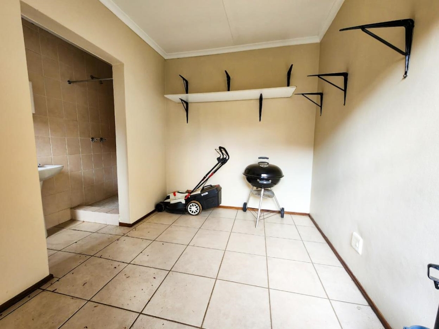 3 Bedroom Property for Sale in Willow Acres Ext 7 Gauteng