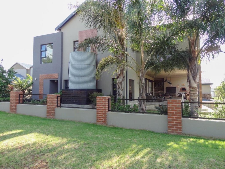 4 Bedroom Property for Sale in Copperleaf Estate Gauteng