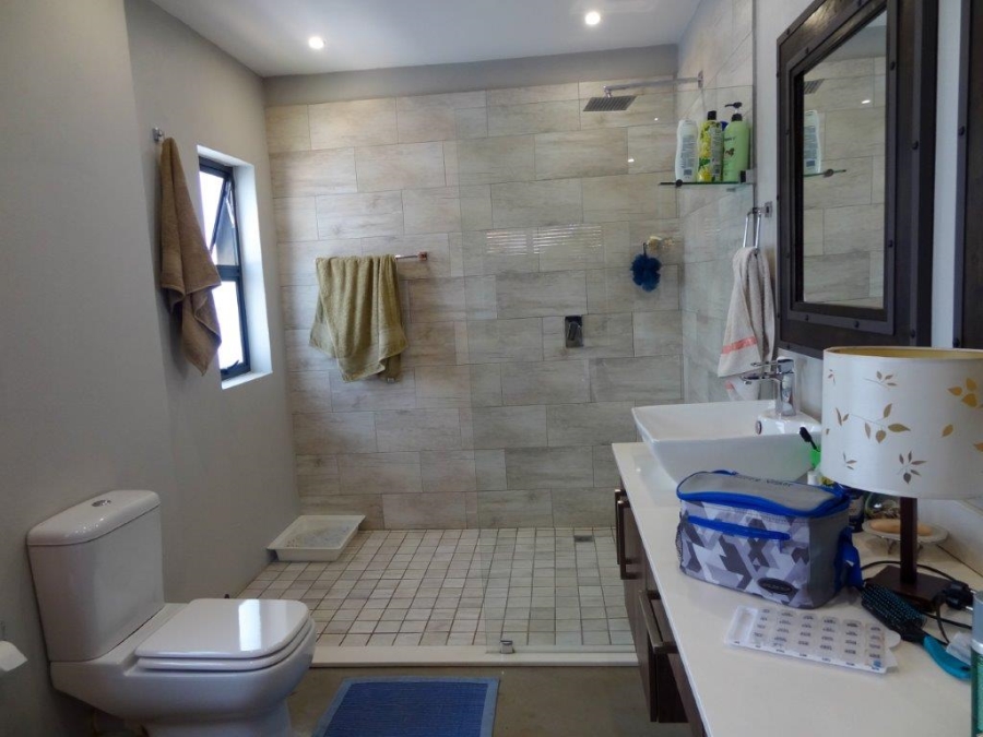 4 Bedroom Property for Sale in Copperleaf Estate Gauteng