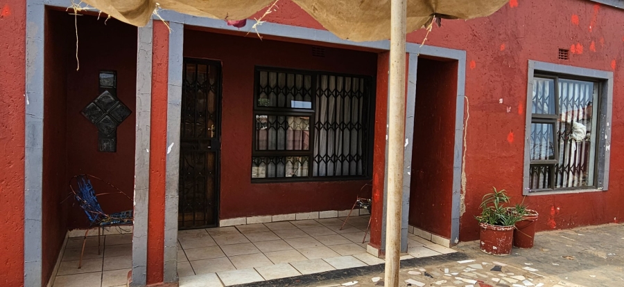 4 Bedroom Property for Sale in Chris Hani Gauteng