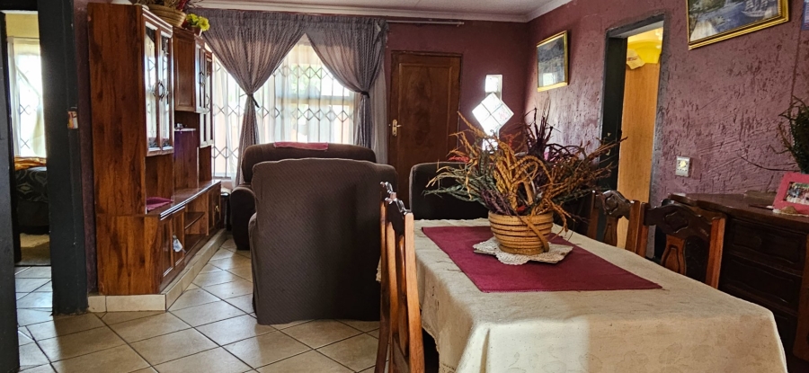 4 Bedroom Property for Sale in Chris Hani Gauteng