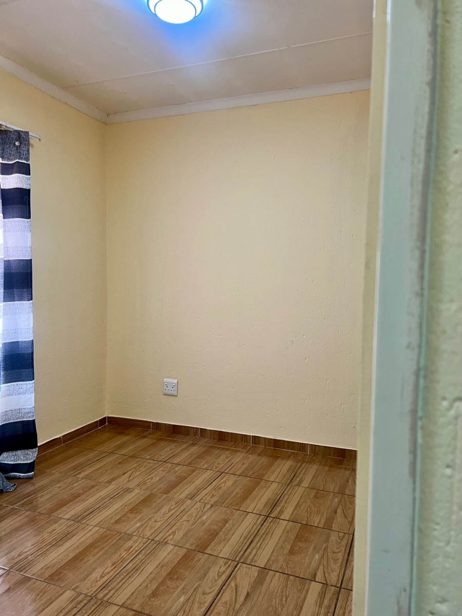 2 Bedroom Property for Sale in Comet Gauteng