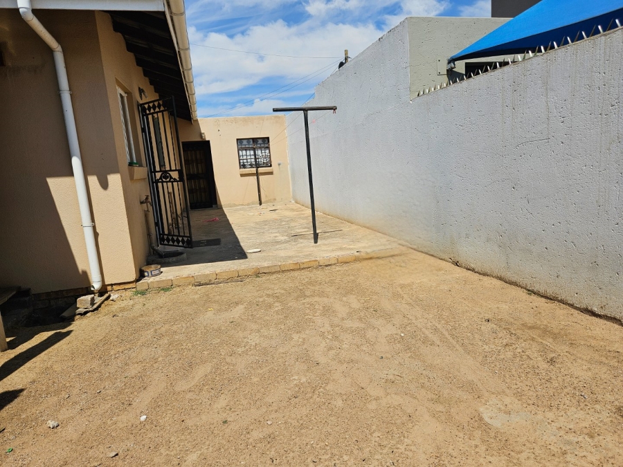 3 Bedroom Property for Sale in Chief A. Luthuli Park Gauteng