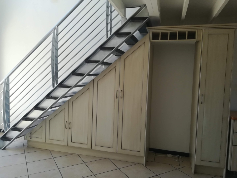 To Let 2 Bedroom Property for Rent in Pineslopes Gauteng