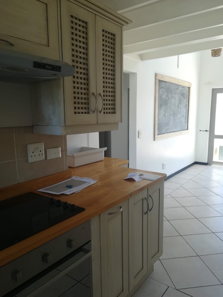 To Let 2 Bedroom Property for Rent in Pineslopes Gauteng