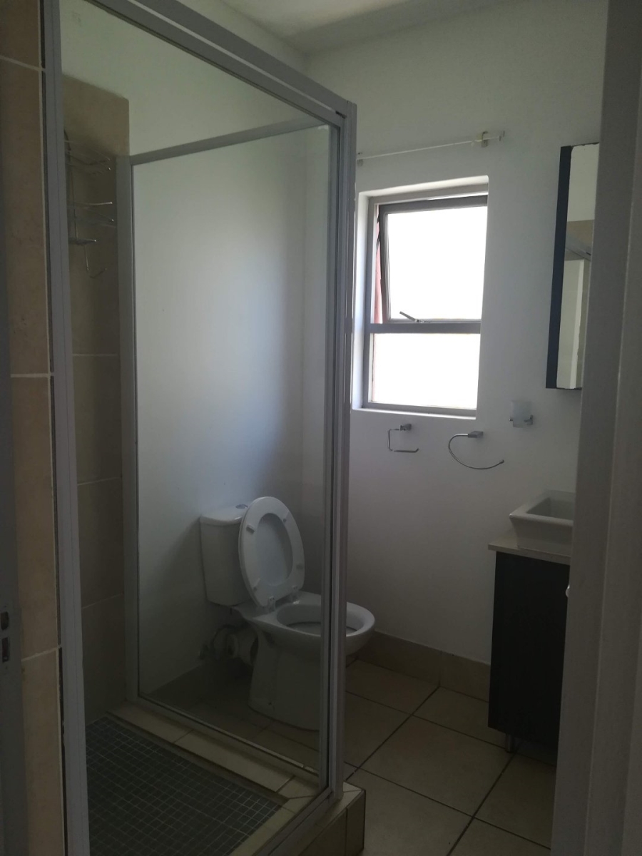 To Let 2 Bedroom Property for Rent in Pineslopes Gauteng