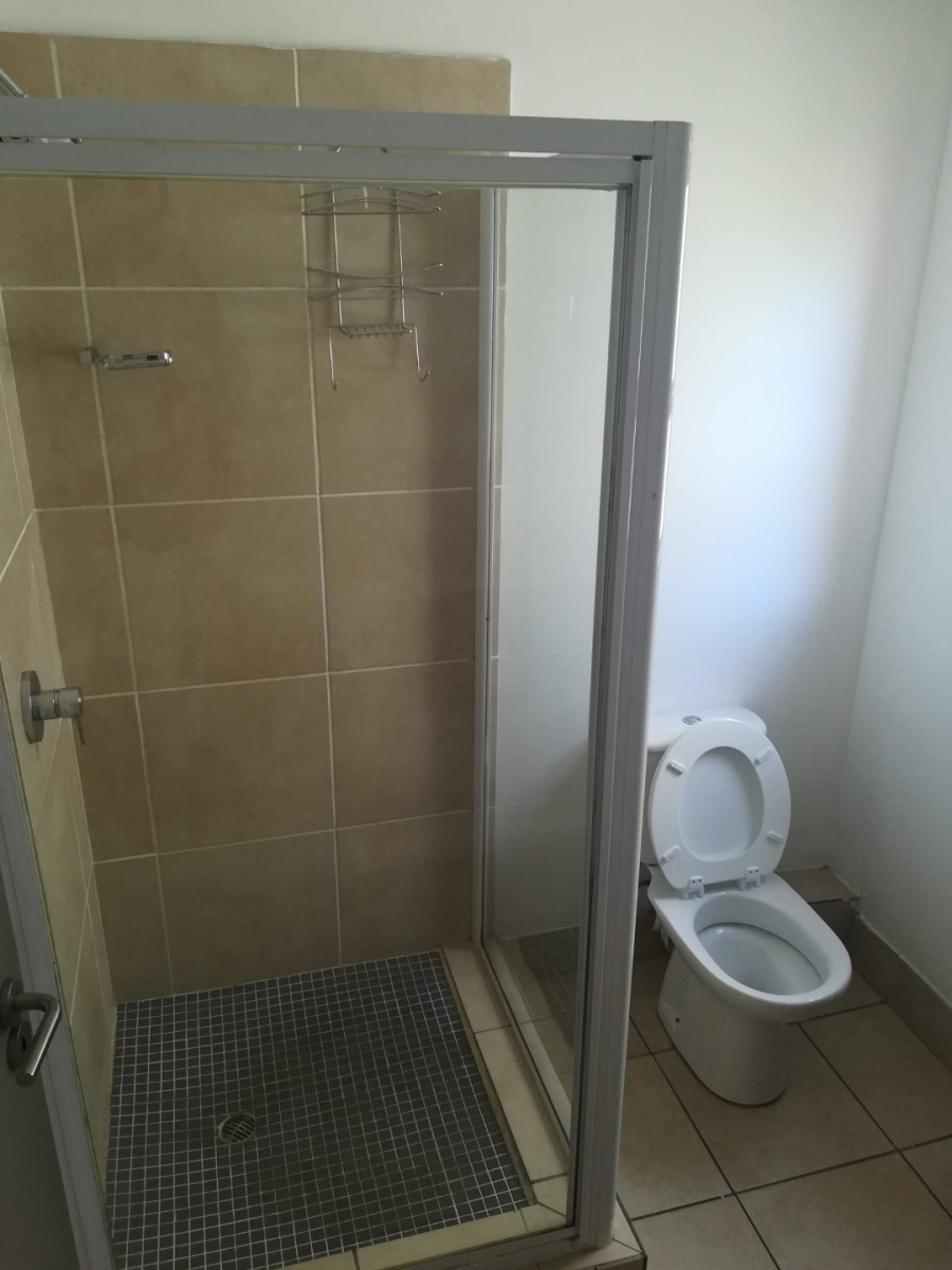 To Let 2 Bedroom Property for Rent in Pineslopes Gauteng