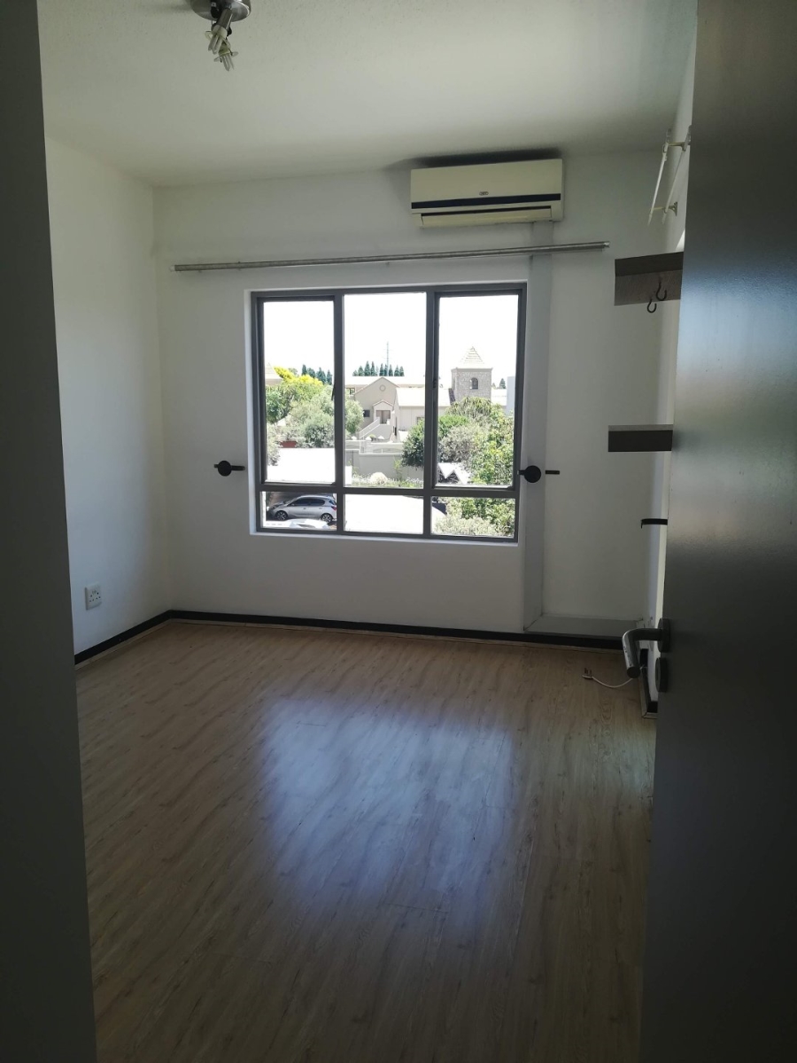 To Let 2 Bedroom Property for Rent in Pineslopes Gauteng