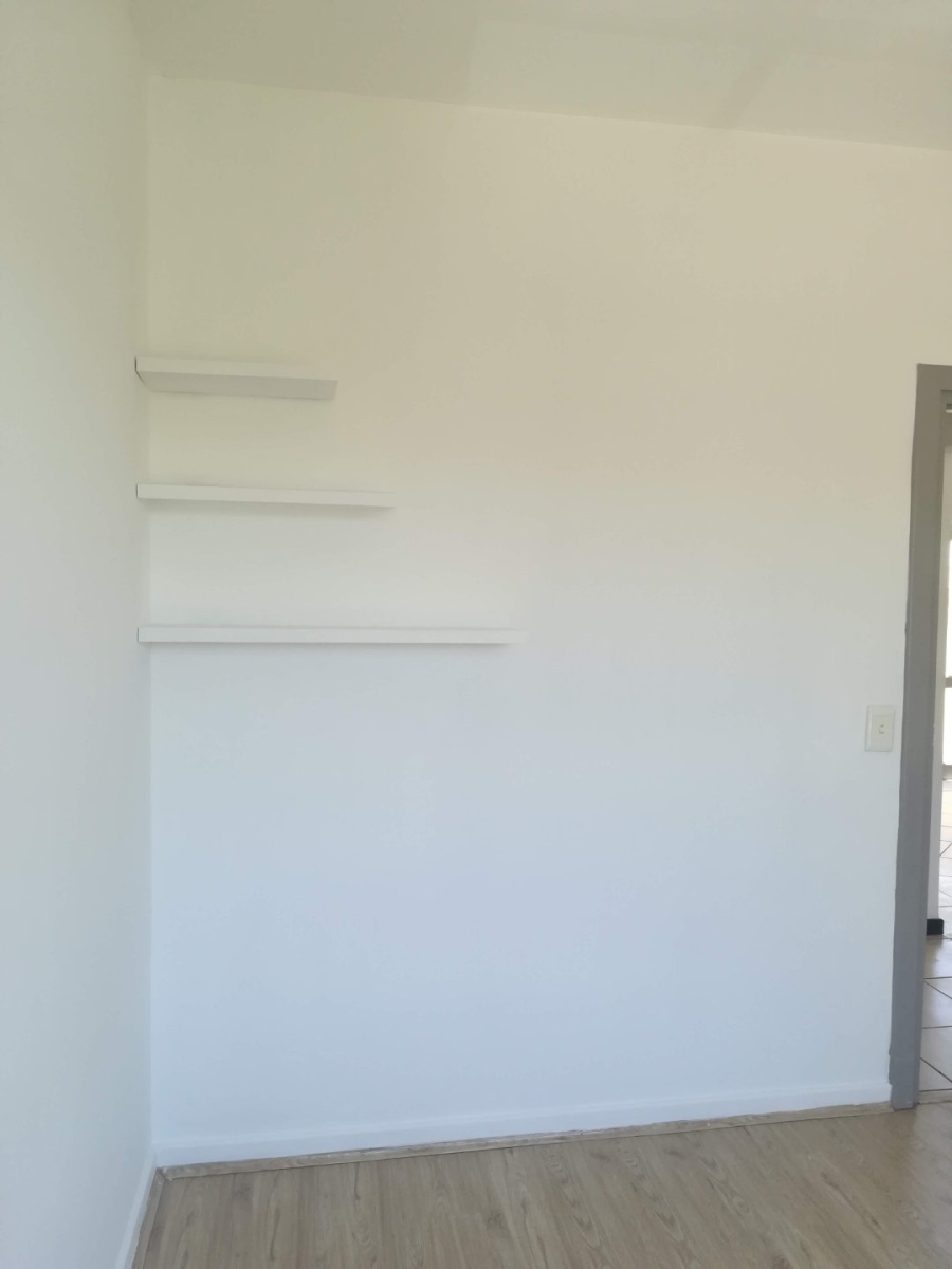 To Let 2 Bedroom Property for Rent in Pineslopes Gauteng