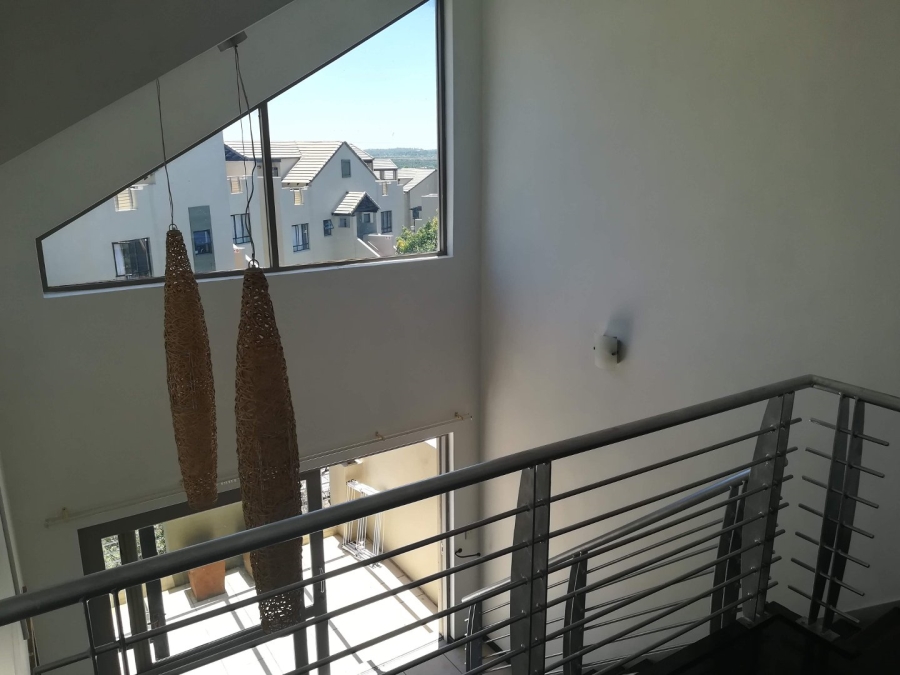 To Let 2 Bedroom Property for Rent in Pineslopes Gauteng