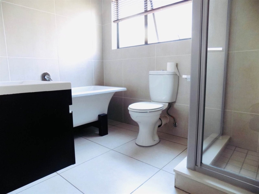 2 Bedroom Property for Sale in Kyalami Hills Gauteng